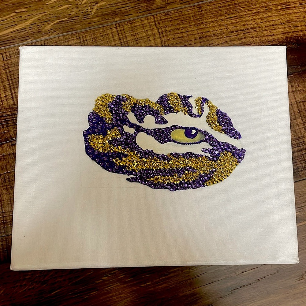 LSU tiger eye rhinestone art
(homemade) 

8x10